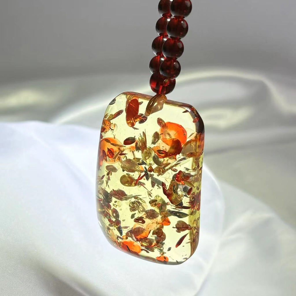 Elegant Flower Amber Pendant Necklace - Handcrafted Natural Amber Jewelry