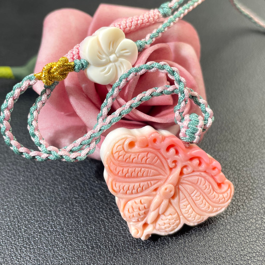 Pink Queen-conch Necklace