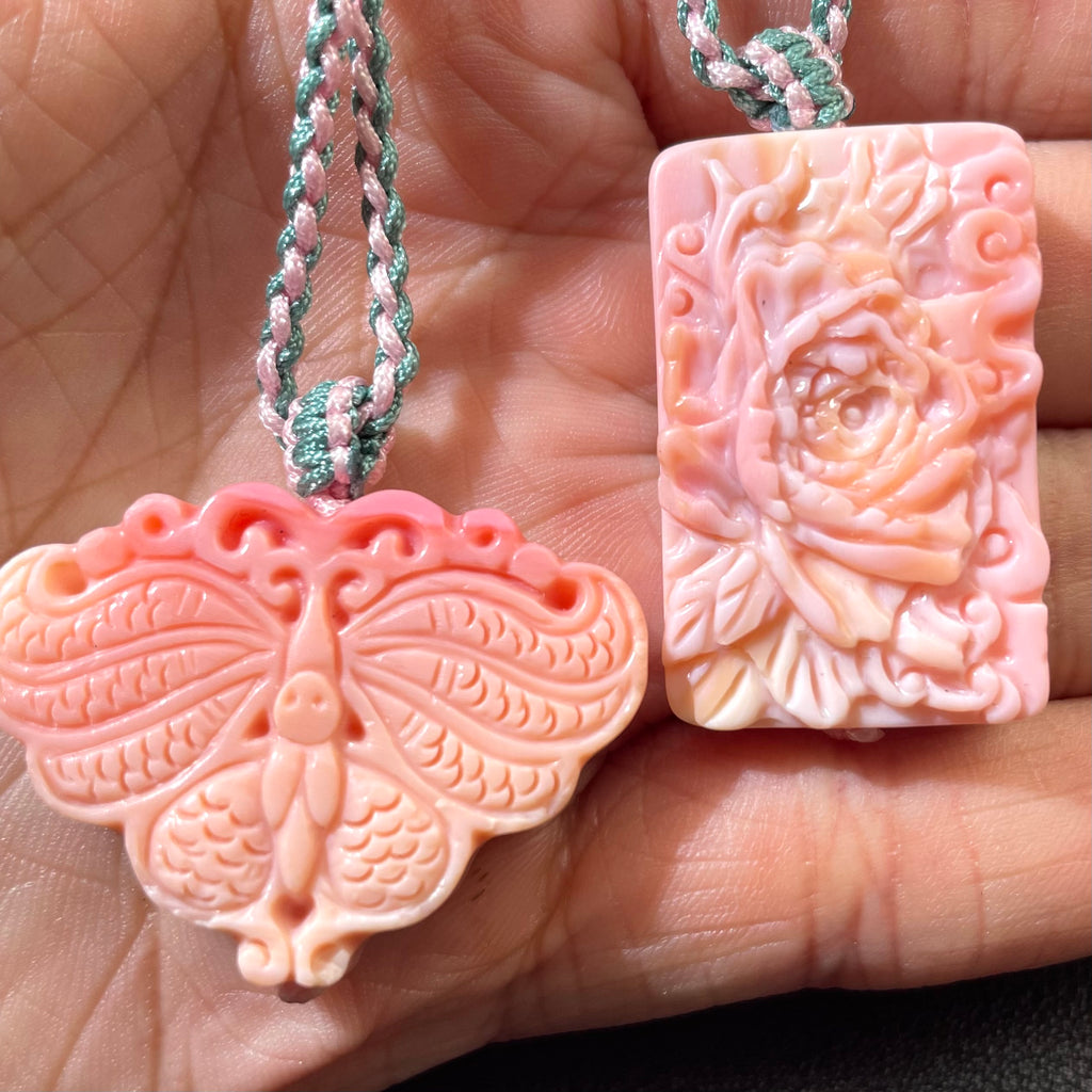 Pink Queen-conch Necklace
