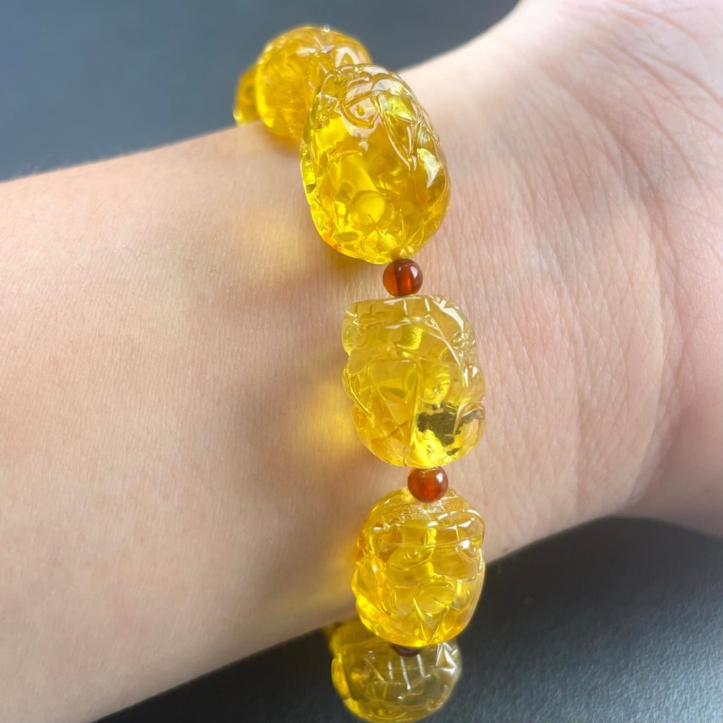 Natural amber Pixiu bracelet