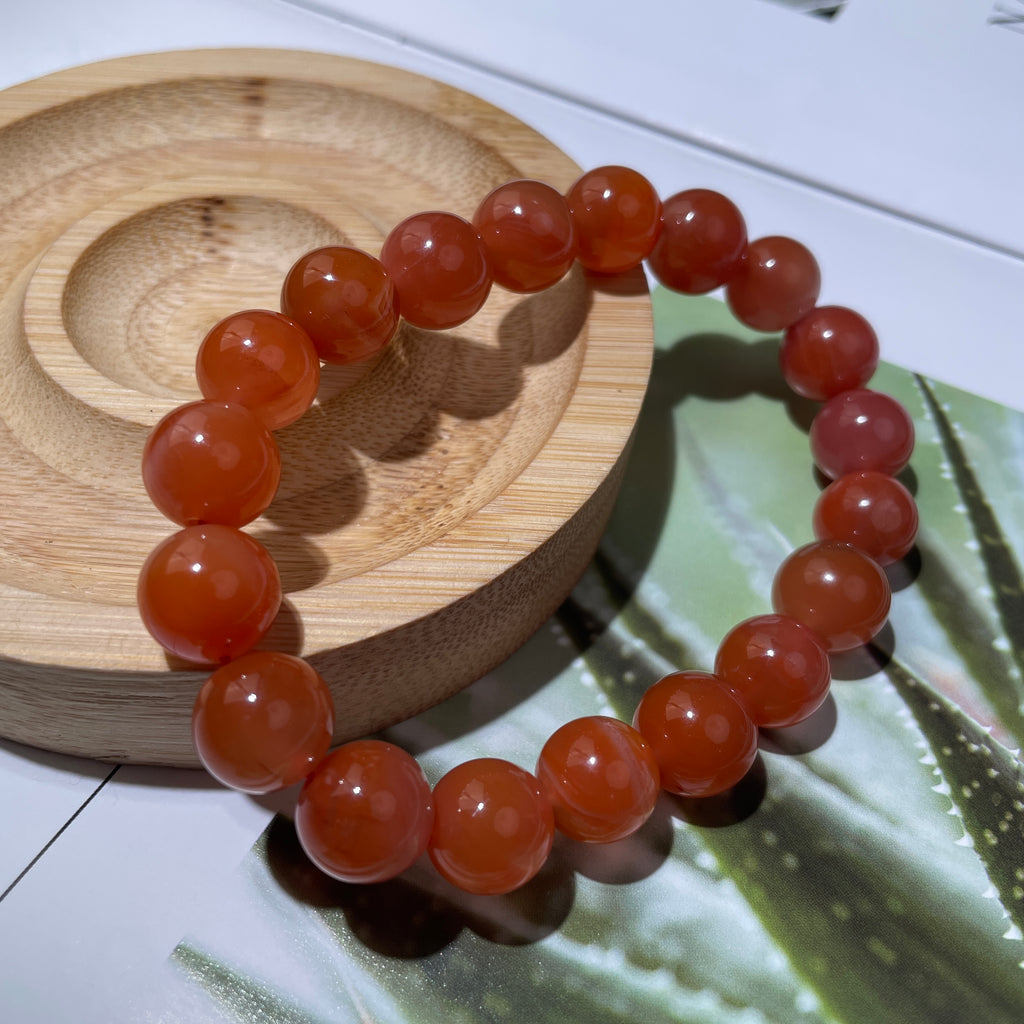 Nanhong Agate High-grade Natural Bracelet for Womens